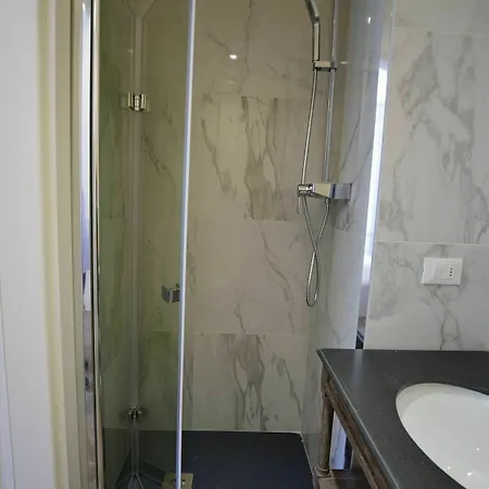 Panzió Kf Deluxe 2*