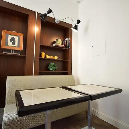 Bed & Breakfast Kf Deluxe Florence